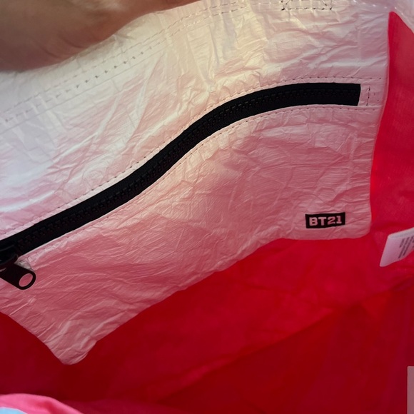 BT21 Music Collection SHOOKY Character Water Resistant Reusable Shoulder ToteBag - Picture 7 of 14